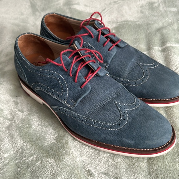 Johnston and Murphy Shoes - Picture 2 of 7